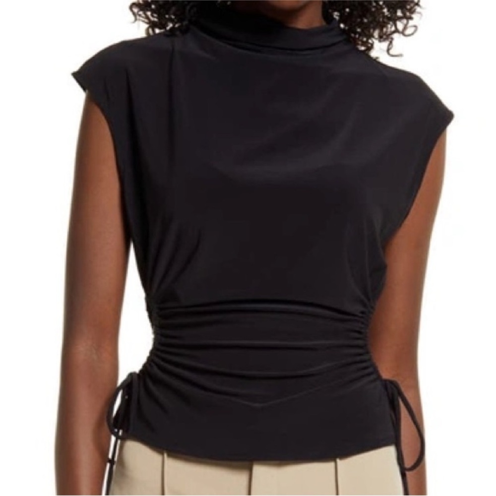 Open Edit Cutout Top | XL